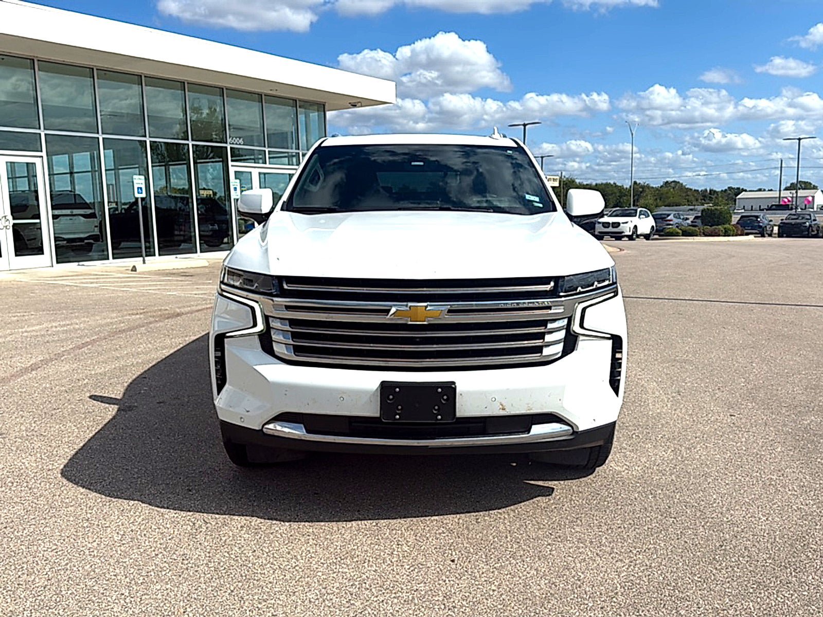Used 2021 Chevrolet Tahoe 4WD High Country image 2