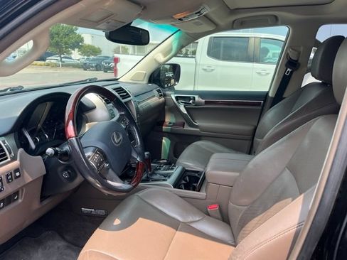 Used 2016 Lexus GX 460 Luxury AWD/4WD image 8