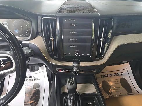 Used 2020 Volvo XC60 T6 Inscription AWD/4WD image 9