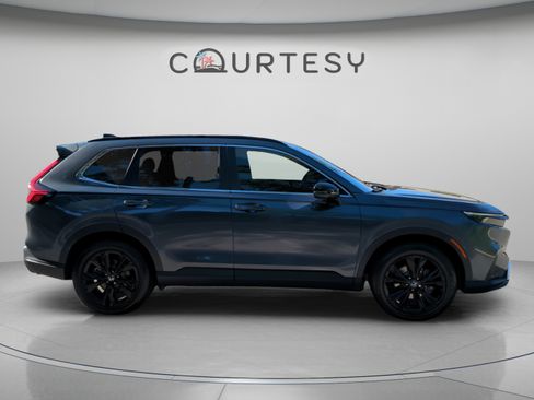 Used 2024 Honda CR-V Sport Touring image 8