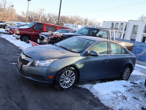 Used 2012 Chevrolet Cruze Eco image 4