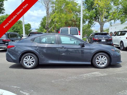Used 2025 Toyota Camry LE FWD image 8