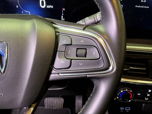 Used 2024 Buick Encore GX Sport Touring image 12