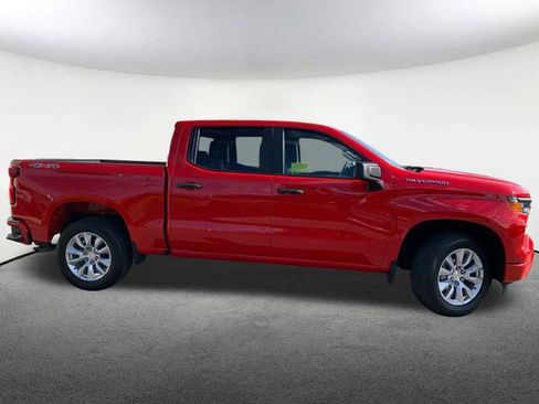 Used 2023 Chevrolet Silverado 1500 Custom image 18