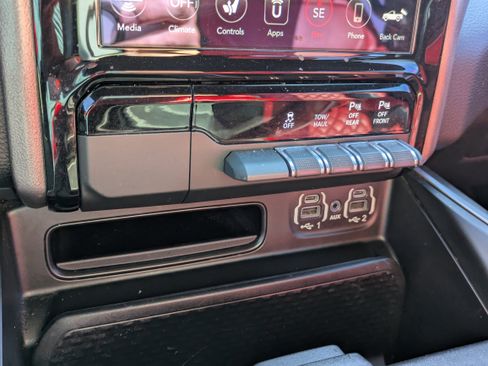 Used 2021 RAM 1500 Big Horn image 20