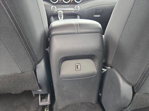 Used 2025 Nissan Sentra SV w/ All-Weather Package FWD image 15