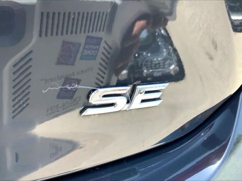 Used 2025 Toyota Camry SE FWD image 10
