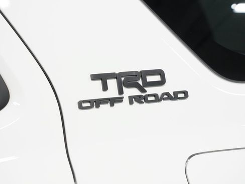 Certified 2025 Toyota 4Runner TRD Off-Road Premium AWD/4WD image 11