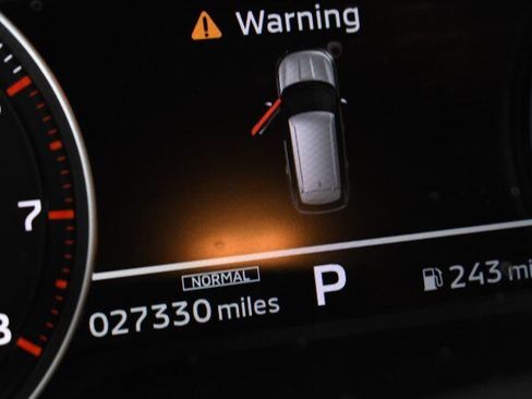 Used 2023 Mitsubishi Outlander SE AWD/4WD image 34