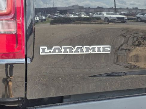 Used 2019 RAM 1500 Laramie w/ Sport Appearance Package AWD/4WD image 7