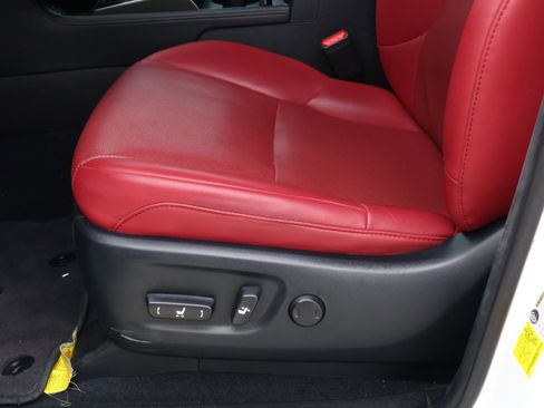 Used 2023 Lexus GX 460 Premium image 16