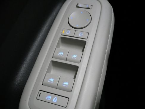 Used 2025 Hyundai Santa Fe SEL image 13