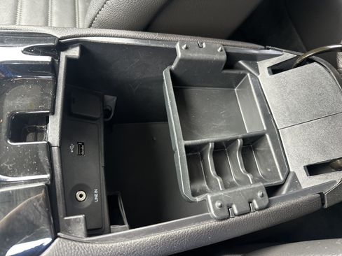 Used 2014 Ford Fusion SE w/ Equipment Group 202A FWD image 21