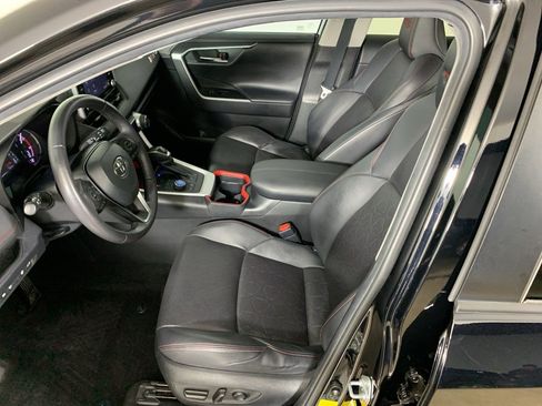 Used 2020 Toyota RAV4 TRD Off-Road w/ TRD Off-Road Weather Package image 30