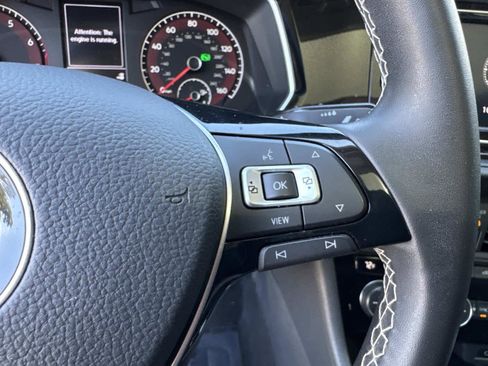 Used 2021 Volkswagen Jetta SE w/ SE Cold Weather Package image 28