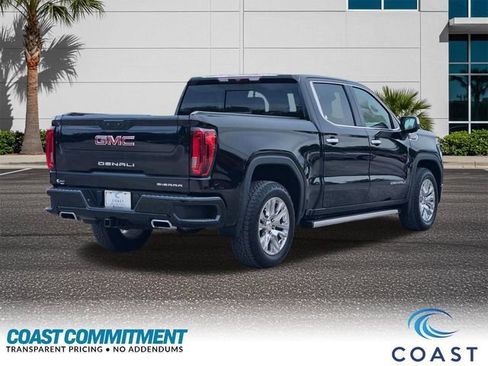 Used 2022 GMC Sierra 1500 Denali AWD/4WD image 6