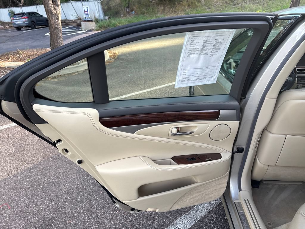 Used 2014 Lexus LS 460 w/ Comfort Package RWD image 11
