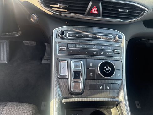 Used 2023 Hyundai Santa Fe SEL image 13