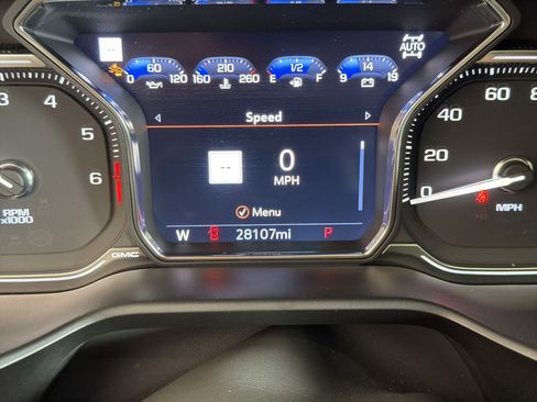 Used 2021 GMC Yukon Denali w/ Denali Premium Package AWD/4WD image 22