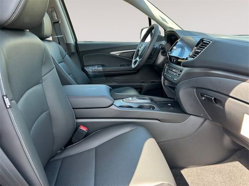 New 2025 Honda Ridgeline RTL image 15
