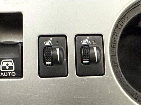 Certified 2024 Toyota 4Runner SR5 Premium image 8