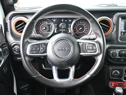 Used 2021 Jeep Gladiator Mojave AWD/4WD image 18