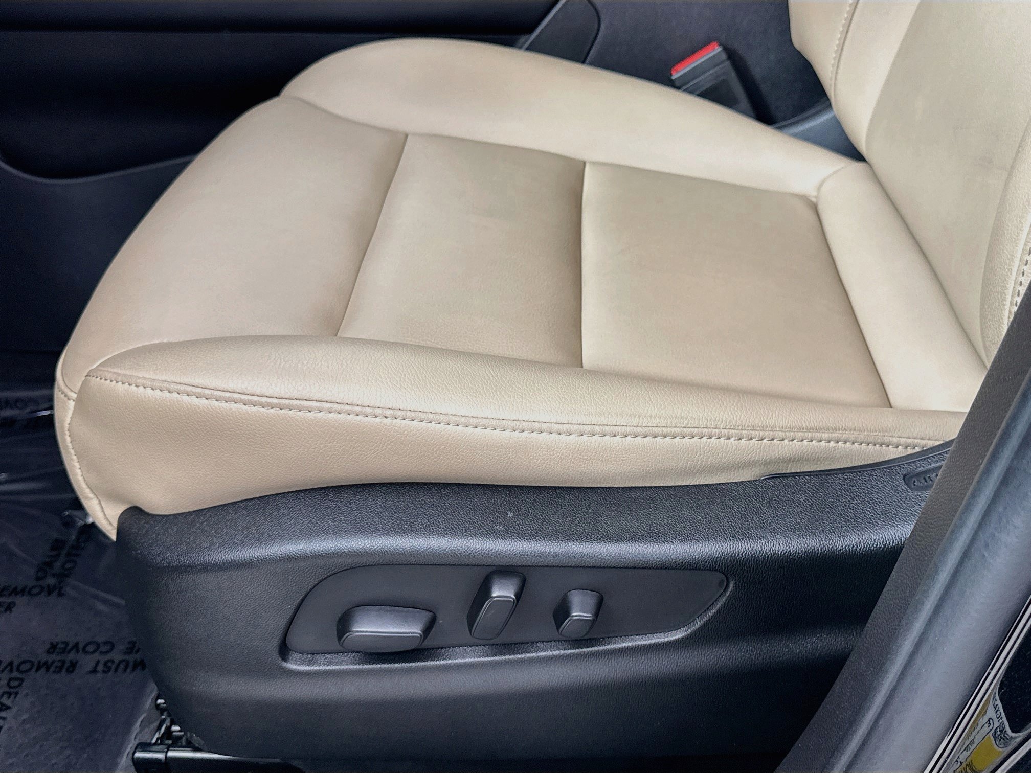 Used 2024 Cadillac XT4 Luxury FWD image 22