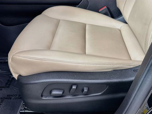 Used 2024 Cadillac XT4 Luxury FWD image 22