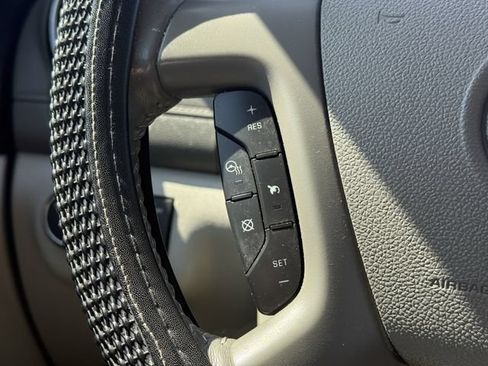 Used 2017 Buick Enclave Leather FWD image 24