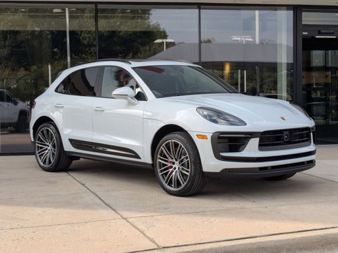 New 2026 Porsche Macan S AWD/4WD image 7