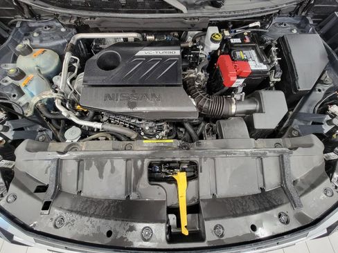 Used 2024 Nissan Rogue SV image 8