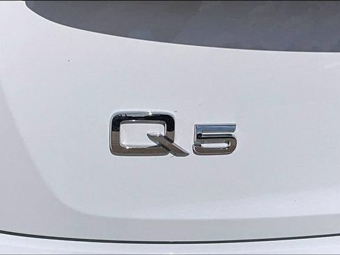 Used 2023 Audi Q5 2.0T Premium Plus w/ Premium Plus Package AWD/4WD image 33
