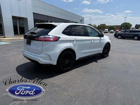 Used 2023 Ford Edge ST-Line AWD/4WD image 3