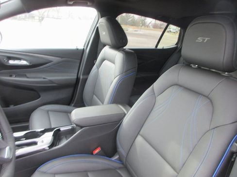 New 2026 Buick Envista Sport Touring w/ Convenience I Package FWD image 13