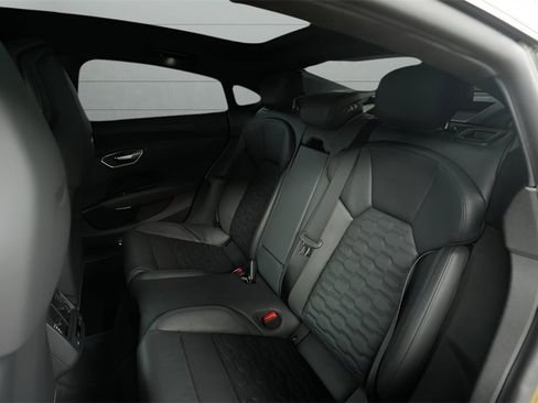 Used 2024 Audi RS e-tron GT image 36