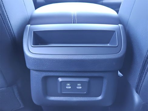 New 2026 Nissan Pathfinder SV image 16