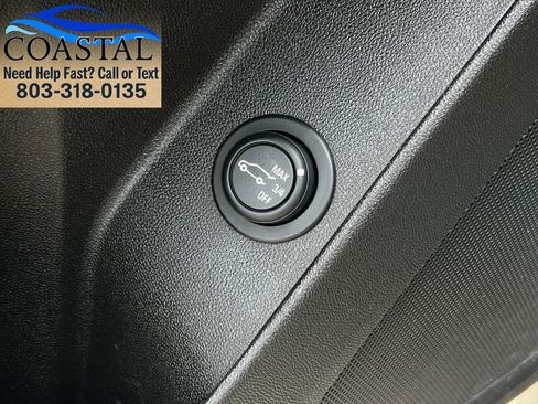 Used 2019 Chevrolet Equinox LT FWD image 8