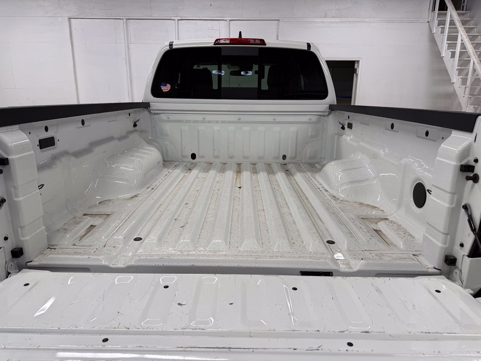 Used 2025 Nissan Frontier SV RWD image 9