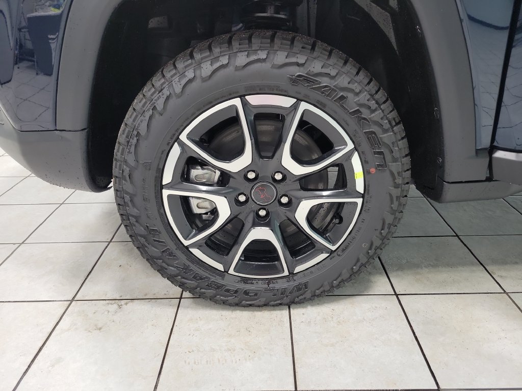New 2026 Jeep Compass Trailhawk AWD/4WD image 33