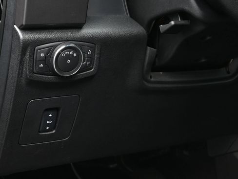 Used 2016 Ford F150 XLT w/ Equipment Group 302A Luxury AWD/4WD image 23
