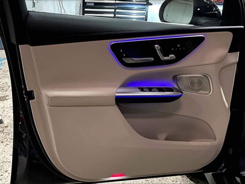 Used 2023 Mercedes-Benz GLC 300 4MATIC image 22