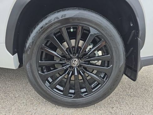 Used 2024 Toyota Highlander XSE image 35