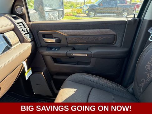 New 2026 RAM 2500 Limited AWD/4WD image 39