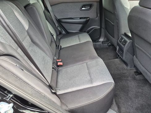 Used 2022 Nissan Rogue SV AWD/4WD image 24