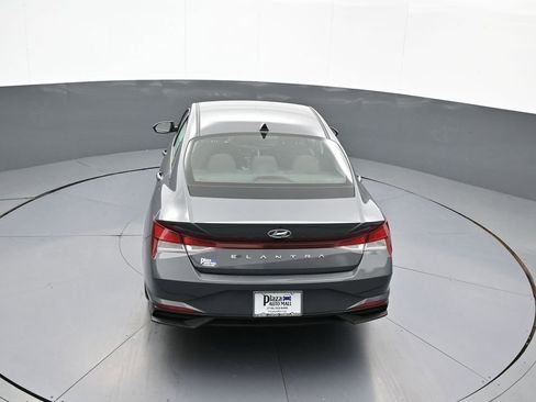 Certified 2023 Hyundai Elantra SEL w/ Convenience Package FWD image 38