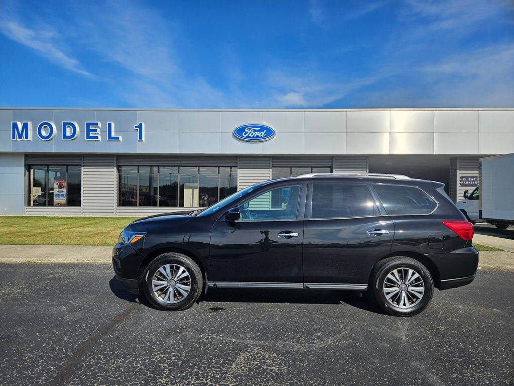 Used 2017 Nissan Pathfinder SV w/ SV Tech Package AWD/4WD image 1