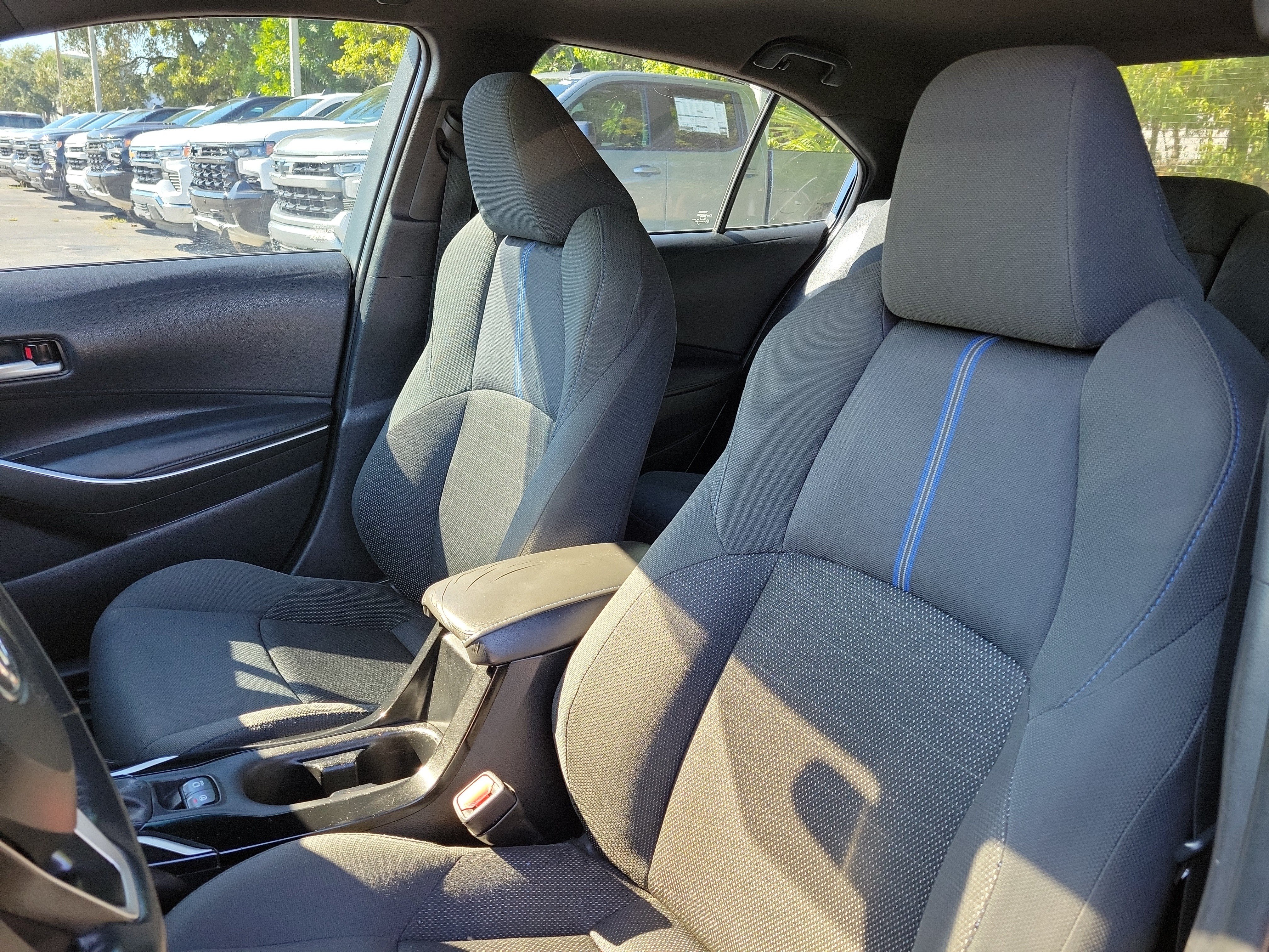 Used 2020 Toyota Corolla SE FWD image 21