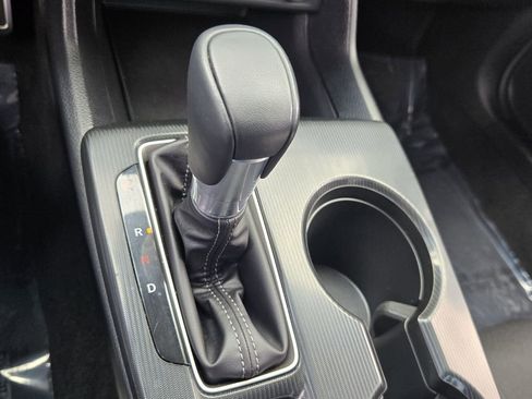 Used 2025 Honda Civic Sport image 19