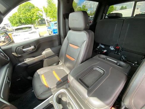 Used 2021 GMC Sierra 1500 AT4 w/ AT4 Premium Package AWD/4WD image 11