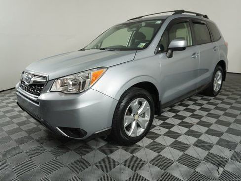Used 2015 Subaru Forester 2.5i Premium image 3